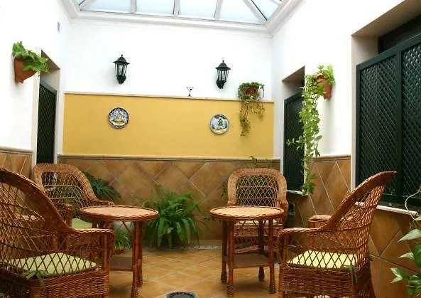 Hotel Las Rosas Priego de Córdoba 2*,